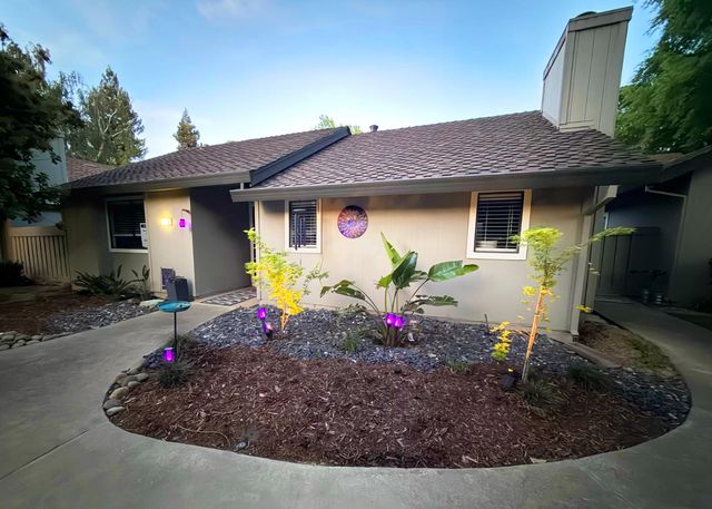 3175 Swallows Nest Dr, Sacramento, CA 95833