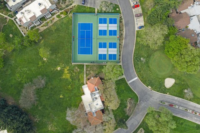 3175 Swallows Nest Dr, Sacramento, CA 95833