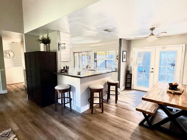 3175 Swallows Nest Dr, Sacramento, CA 95833