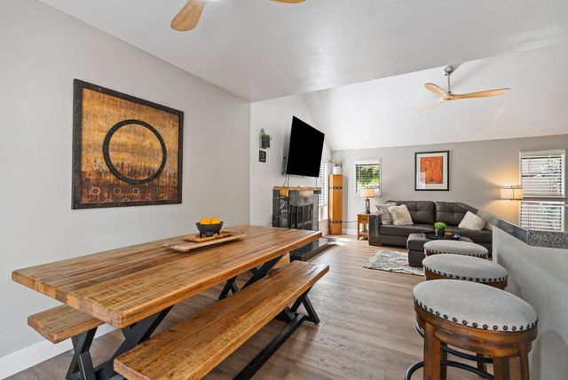 3175 Swallows Nest Dr, Sacramento, CA 95833