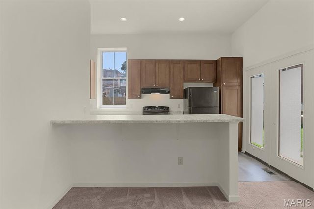2704 McNair, St Louis, MO 63118