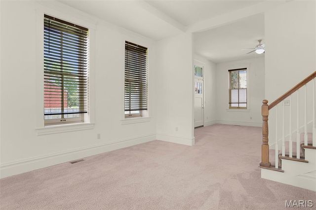 2704 McNair, St Louis, MO 63118