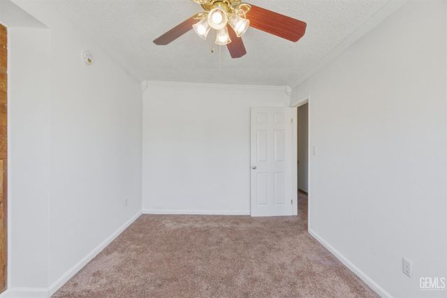 5201 Pla Vada Drive, Bakersfield, CA 93306