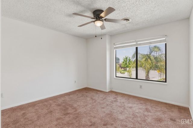 5201 Pla Vada Drive, Bakersfield, CA 93306
