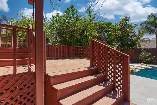 5201 Pla Vada Drive, Bakersfield, CA 93306
