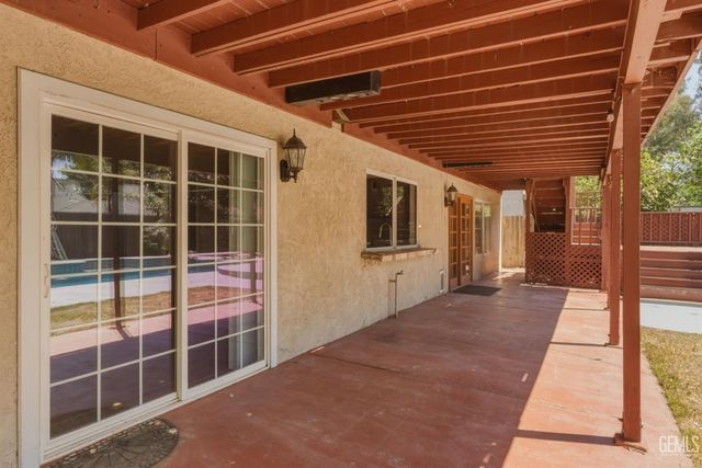 5201 Pla Vada Drive, Bakersfield, CA 93306