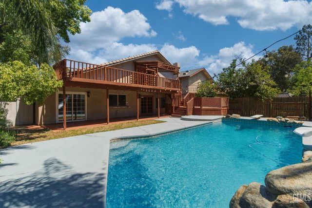 5201 Pla Vada Drive, Bakersfield, CA 93306