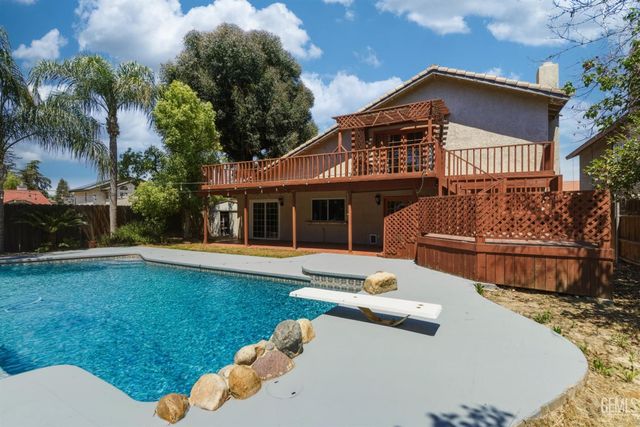 5201 Pla Vada Drive, Bakersfield, CA 93306
