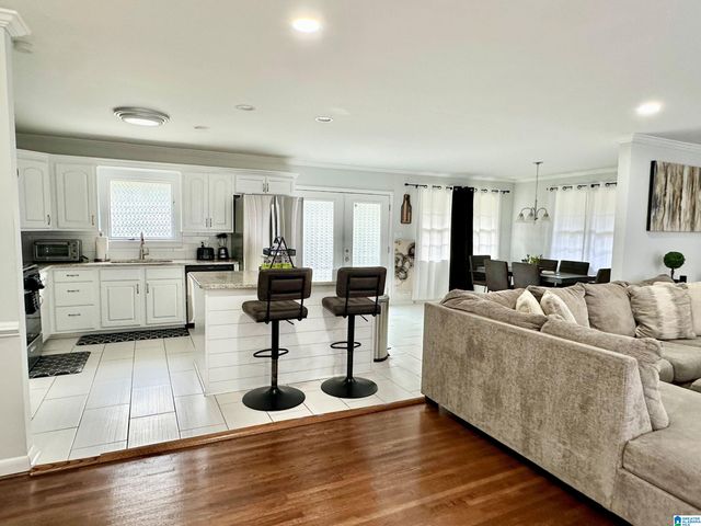 521 MOUNTAIN DRIVE, Birmingham, AL 35206