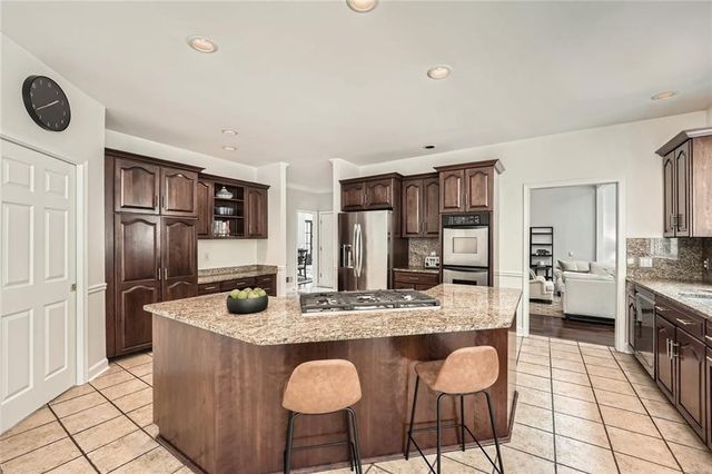 5940 Plantation Drive, Roswell, GA 30075