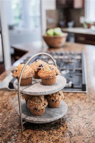 5940 Plantation Drive, Roswell, GA 30075