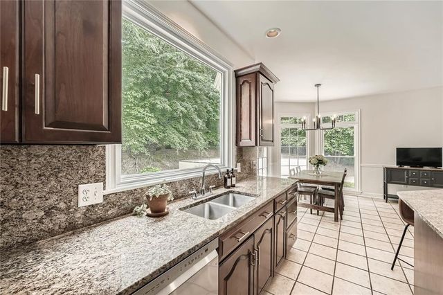 5940 Plantation Drive, Roswell, GA 30075