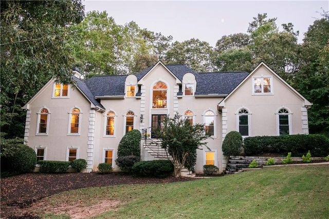 5940 Plantation Drive, Roswell, GA 30075