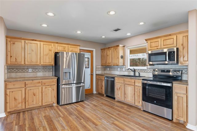 14202 County Road 421, May, TX 76857