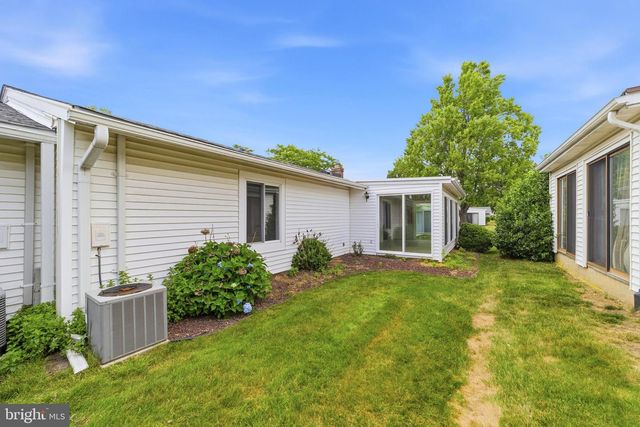 66-B ESSEX RD, Monroe Township, NJ 08831