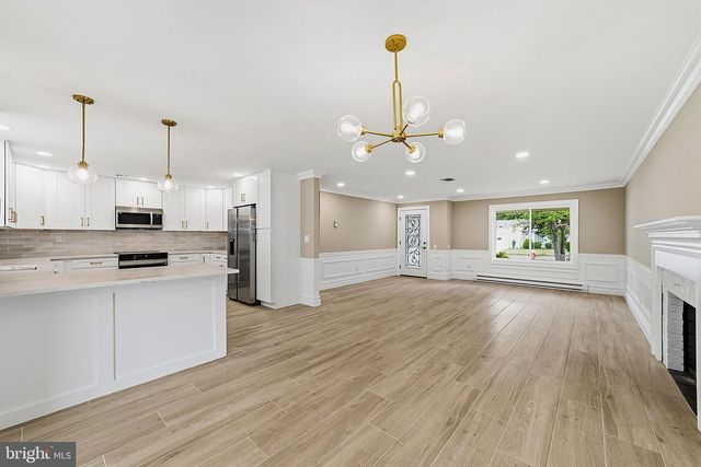66-B ESSEX RD, Monroe Township, NJ 08831