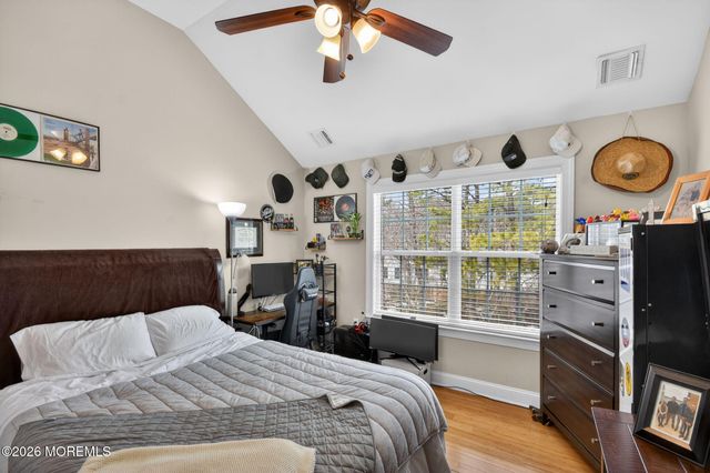 95 Savannah Road, Toms River, NJ 08757