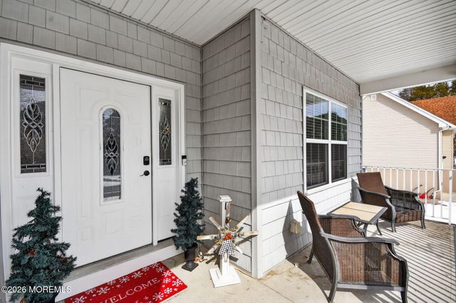 95 Savannah Road, Toms River, NJ 08757