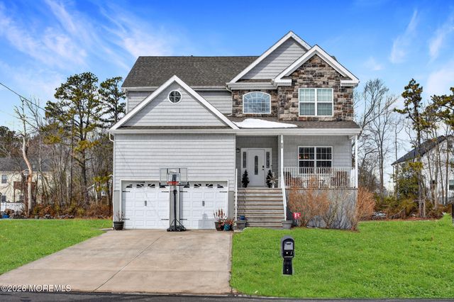 95 Savannah Road, Toms River, NJ 08757