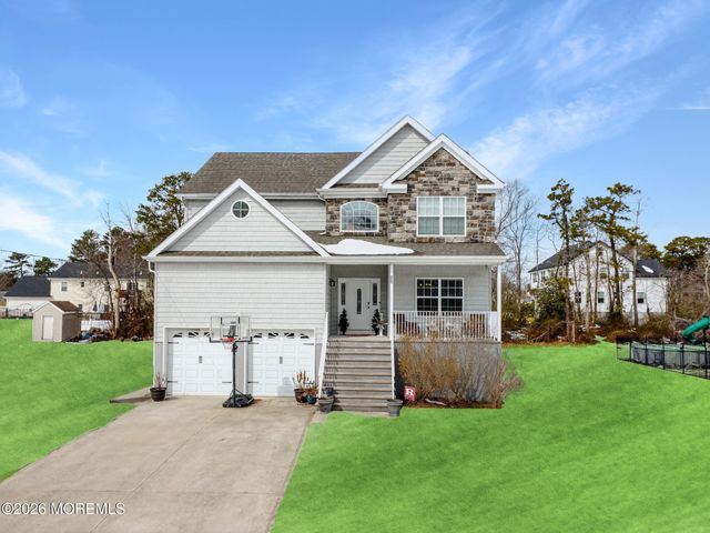 95 Savannah Road, Toms River, NJ 08757