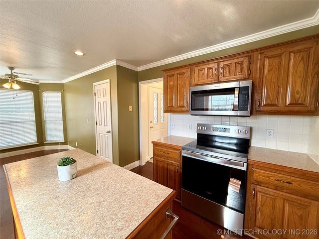 4717 S Ash Avenue, Broken Arrow, OK 74011