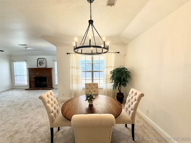 4717 S Ash Avenue, Broken Arrow, OK 74011