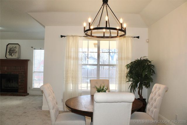 4717 S Ash Avenue, Broken Arrow, OK 74011