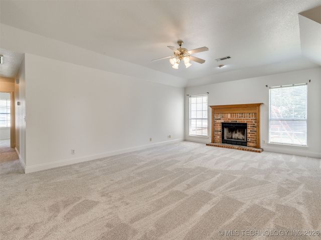 4717 S Ash Avenue, Broken Arrow, OK 74011