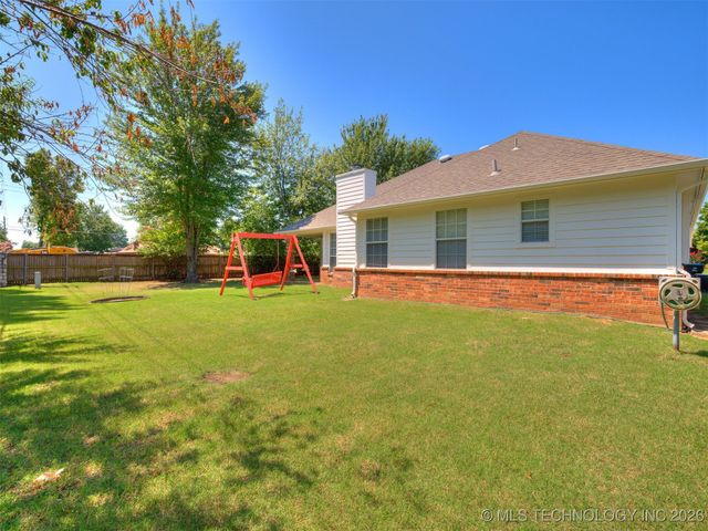 4717 S Ash Avenue, Broken Arrow, OK 74011