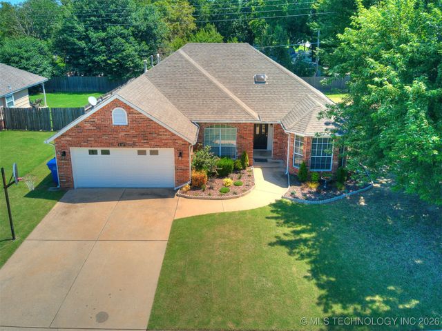 4717 S Ash Avenue, Broken Arrow, OK 74011