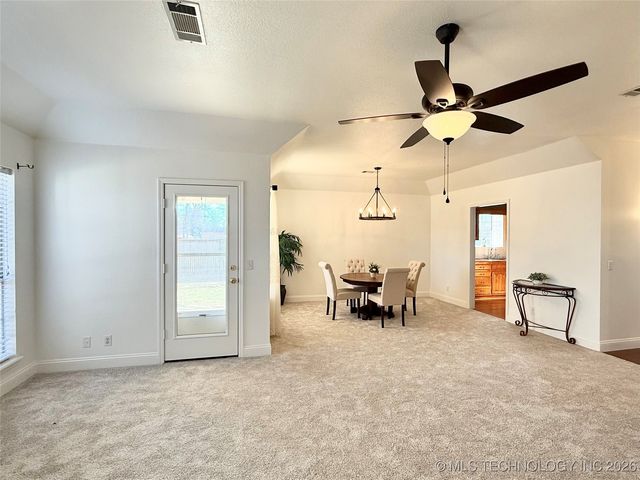 4717 S Ash Avenue, Broken Arrow, OK 74011