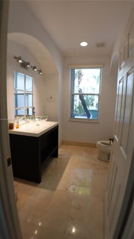 2503 Provence Cir, Weston, FL 33327