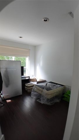 2503 Provence Cir, Weston, FL 33327