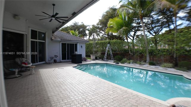 2503 Provence Cir, Weston, FL 33327