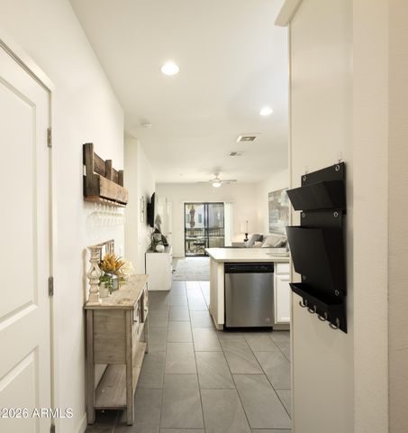 2511 W QUEEN CREEK Road 232, Chandler, AZ 85248