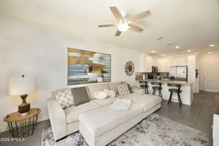 2511 W QUEEN CREEK Road 232, Chandler, AZ 85248