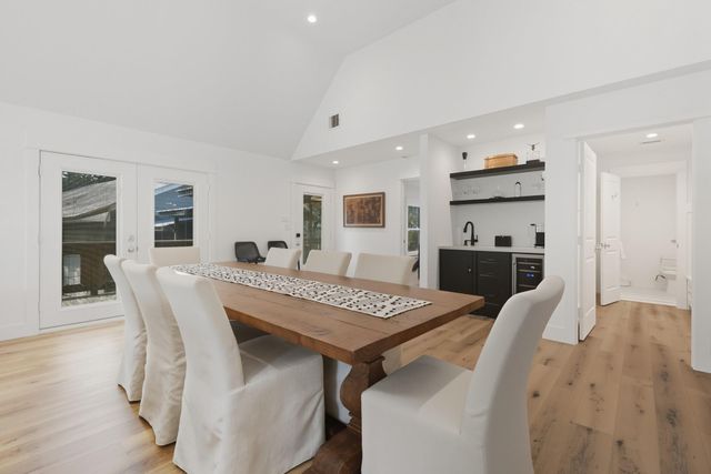 3685 Nixon Lake Road, Carmine, TX 78932