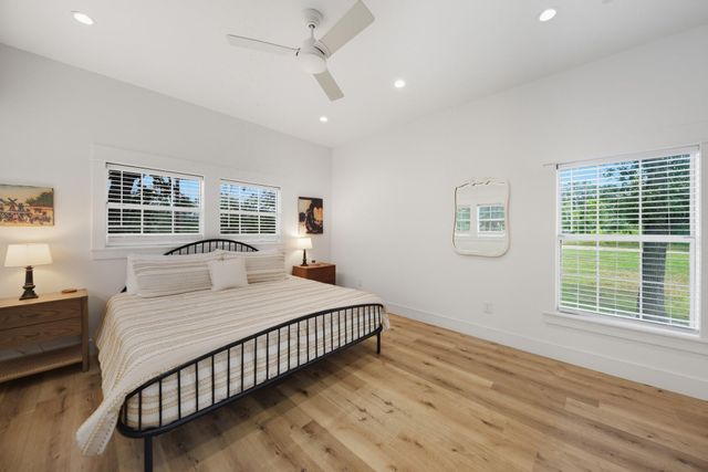 3685 Nixon Lake Road, Carmine, TX 78932