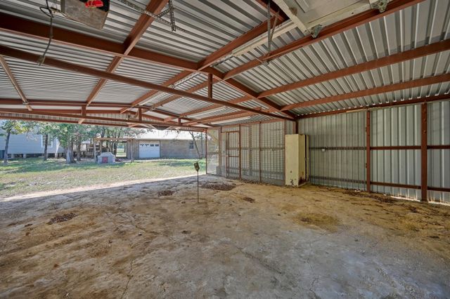 3685 Nixon Lake Road, Carmine, TX 78932