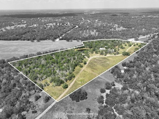 3685 Nixon Lake Road, Carmine, TX 78932