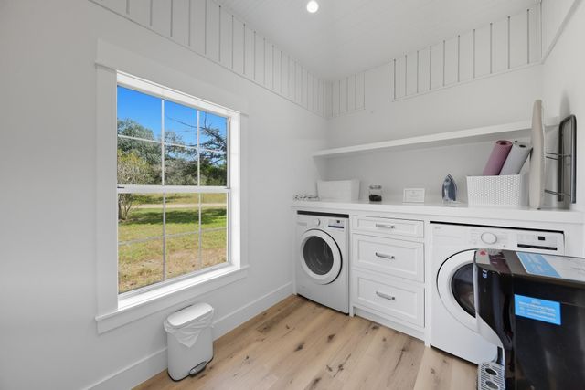 3685 Nixon Lake Road, Carmine, TX 78932