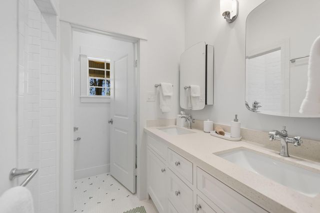 3685 Nixon Lake Road, Carmine, TX 78932