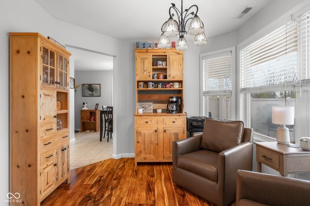 6115 E Prairie Stream Way, Columbus, IN 47203