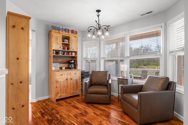 6115 E Prairie Stream Way, Columbus, IN 47203