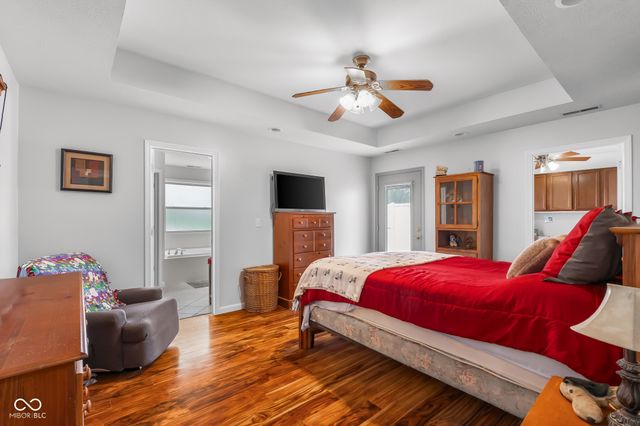6115 E Prairie Stream Way, Columbus, IN 47203