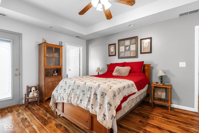 6115 E Prairie Stream Way, Columbus, IN 47203