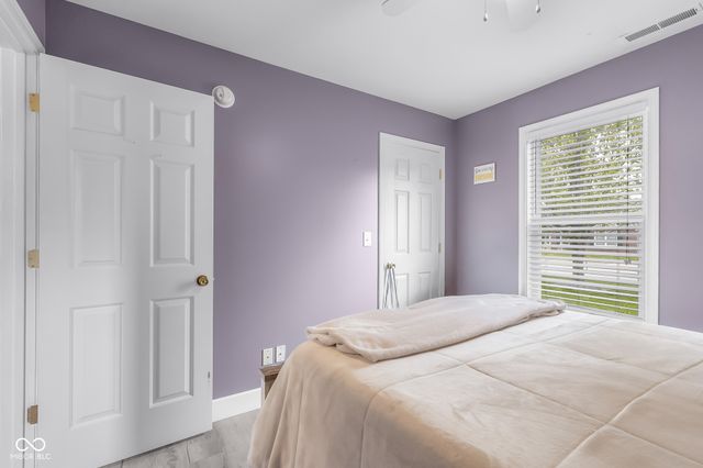 6115 E Prairie Stream Way, Columbus, IN 47203