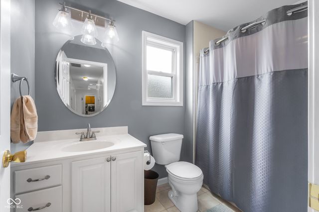 6115 E Prairie Stream Way, Columbus, IN 47203
