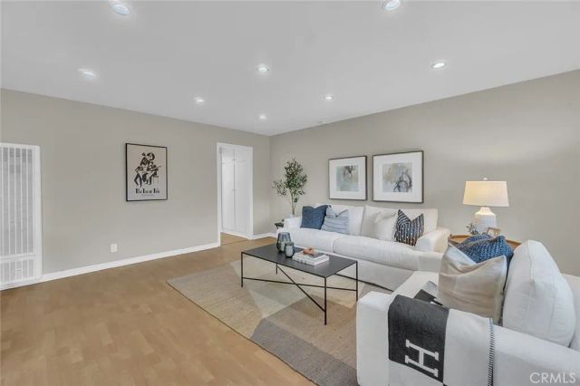 3907 La Crescenta Avenue 208, La Crescenta, CA 91214