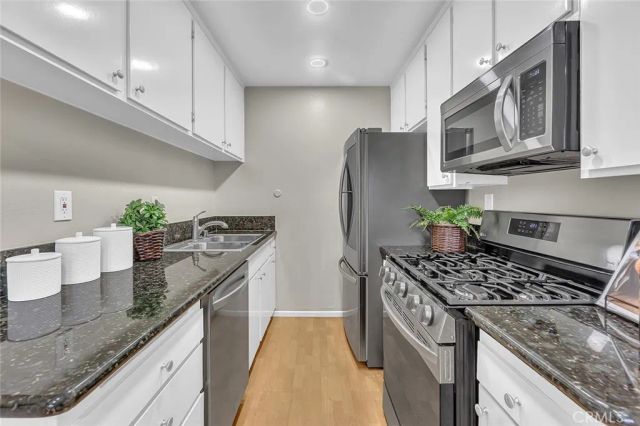 3907 La Crescenta Avenue 208, La Crescenta, CA 91214